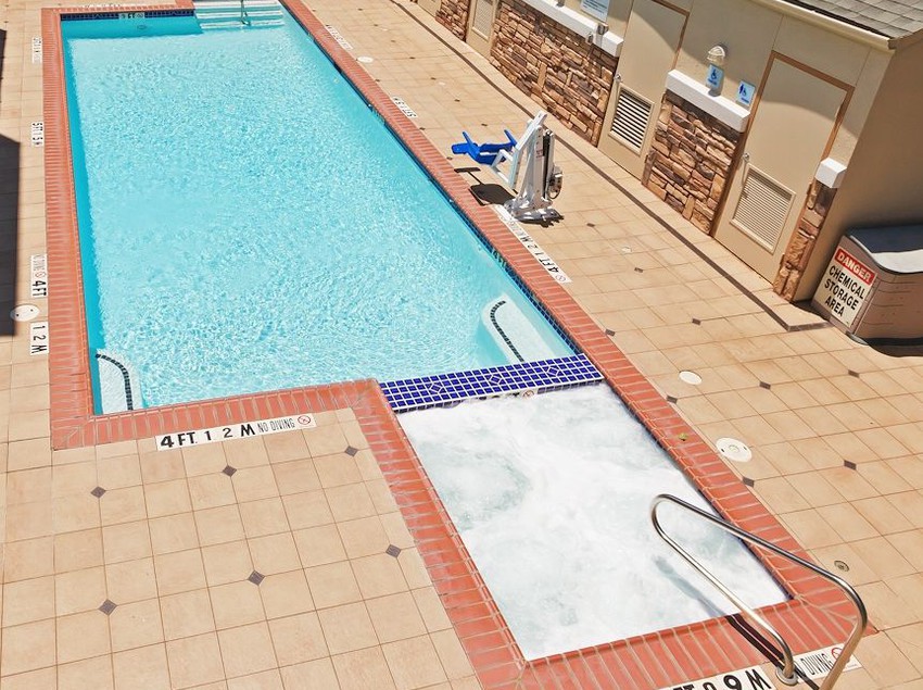 Hotel Holiday Inn Express Arlington (Six Flags Area)  | Arlington | Texas | United States 2