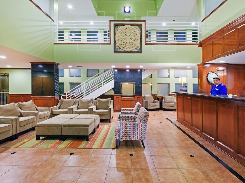 Hotel Holiday Inn Express Arlington (Six Flags Area)  | Arlington | Texas | United States 4