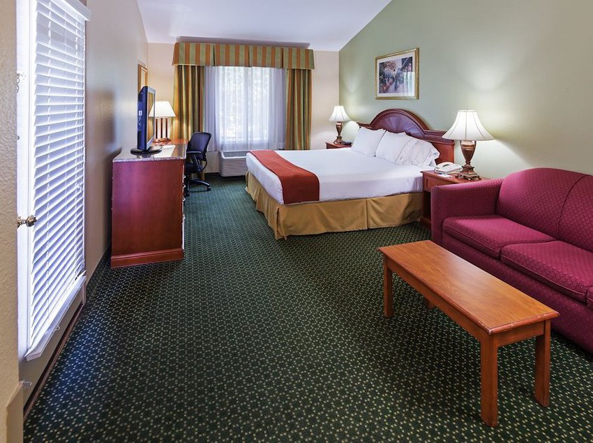 Hotel Holiday Inn Express Arlington (Six Flags Area)  | Arlington | Texas | United States 5