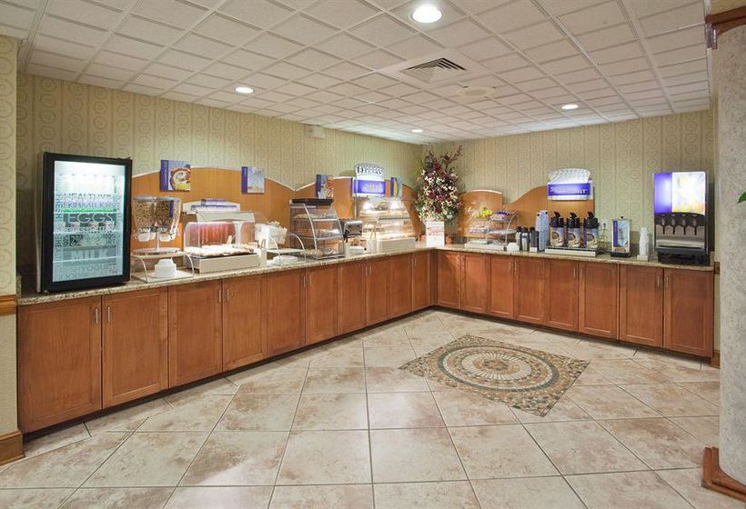 Hotel Holiday Inn Express New Bern   | New Bern | North Carolina | United States 12
