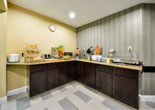Hotel Sleep Inn & Suites Baytown  | Baytown | Texas | United States 4