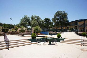 Lincoln Inn Express Hotel & Suites   | Oklahoma City | Oklahoma | United States 9