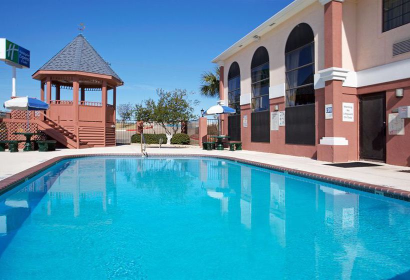 Hotel Holiday Inn Express Brenham  | Brenham | Texas | United States 12