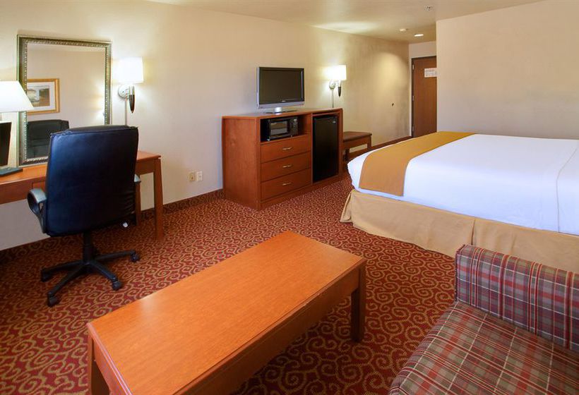 Hotel Holiday Inn Express Brenham  | Brenham | Texas | United States 2