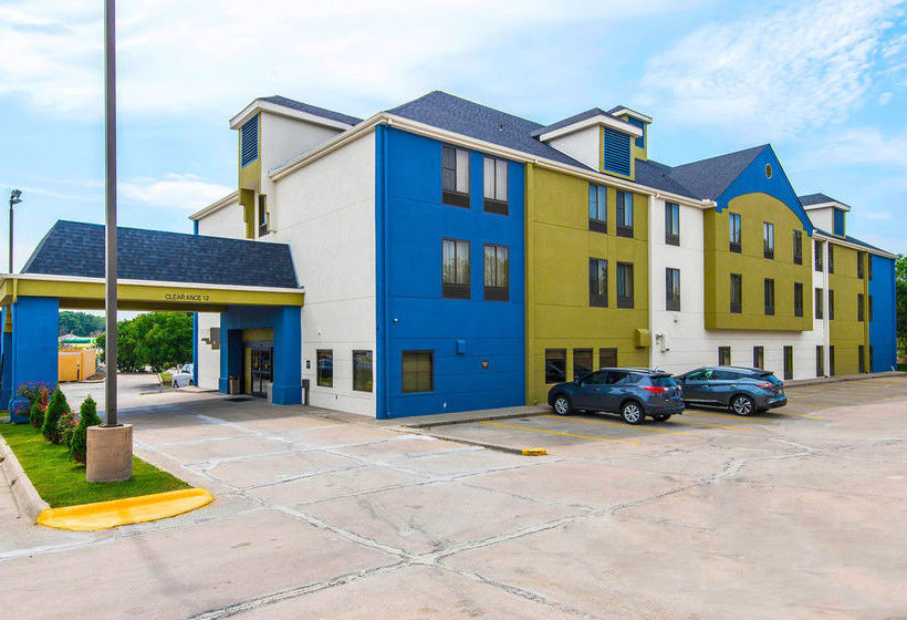 Hotel Quality Inn  | Blue Springs | Missouri | United States 2