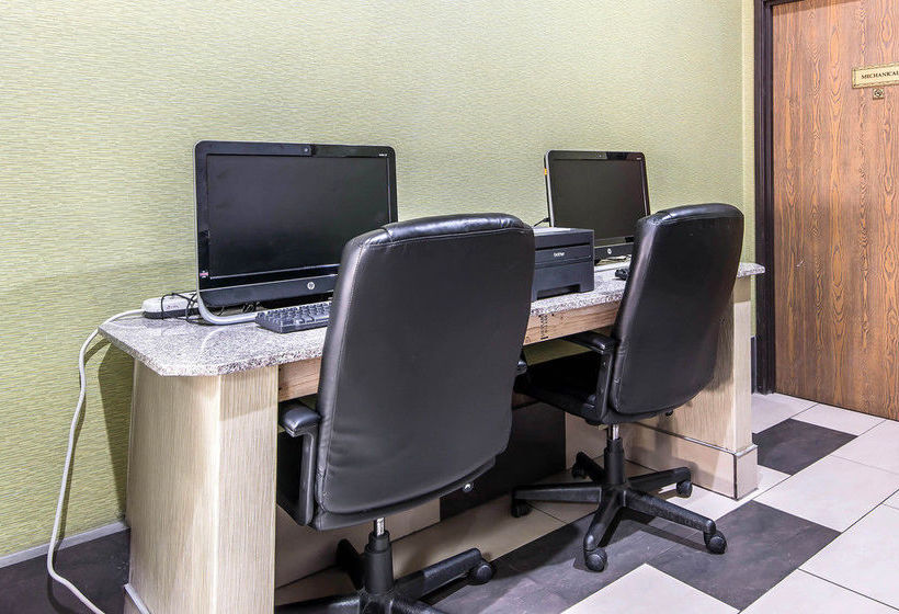 Hotel Quality Inn  | Blue Springs | Missouri | United States 3