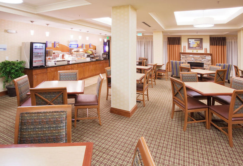 Hotel Holiday Inn Express Denver Airport  | Denver | Colorado | United States 9