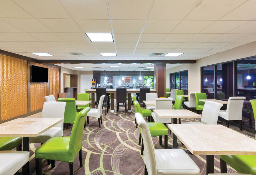 Hotel La Quinta Inn Austin North  | Austin | Texas | United States 9