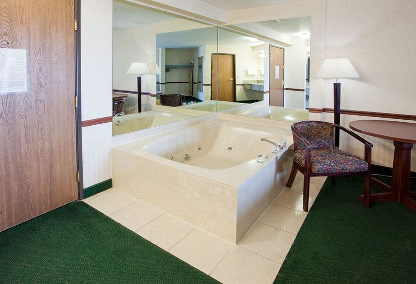 Hotel Holiday Inn Express St Ignace Lake Front   | St. Ignace | Michigan | United States 14