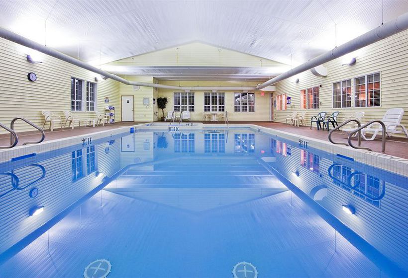 Hotel Holiday Inn Express St Ignace Lake Front   | St. Ignace | Michigan | United States 18