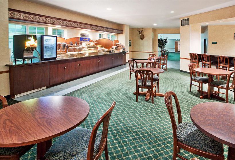 Hotel Holiday Inn Express St Ignace Lake Front   | St. Ignace | Michigan | United States 2