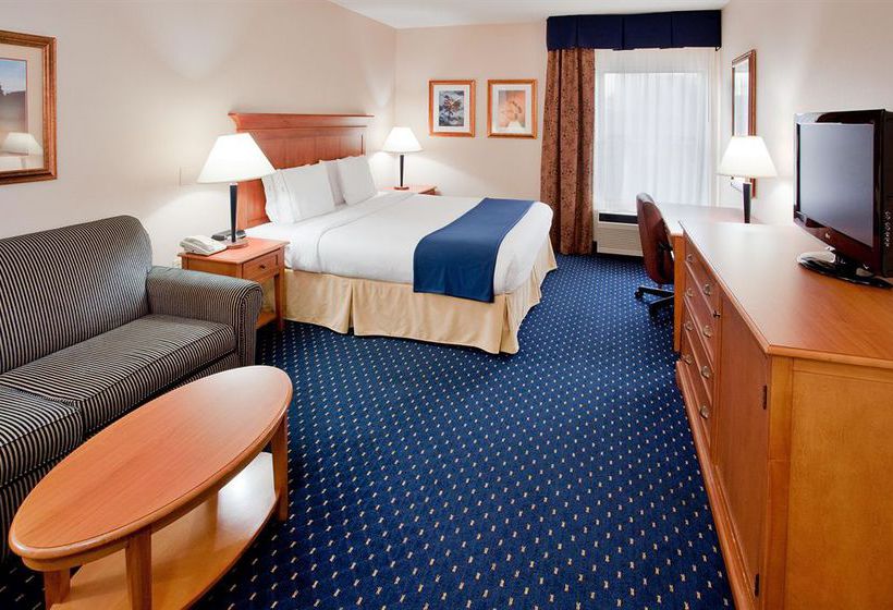 Hotel Holiday Inn Express Waynesboro-Route 340  | Waynesboro | Virginia | United States 12