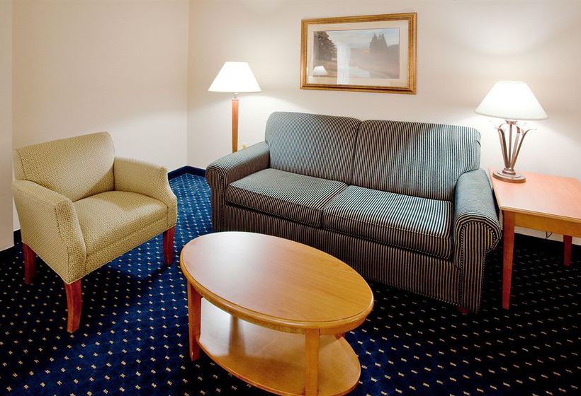 Hotel Holiday Inn Express Waynesboro-Route 340  | Waynesboro | Virginia | United States 13