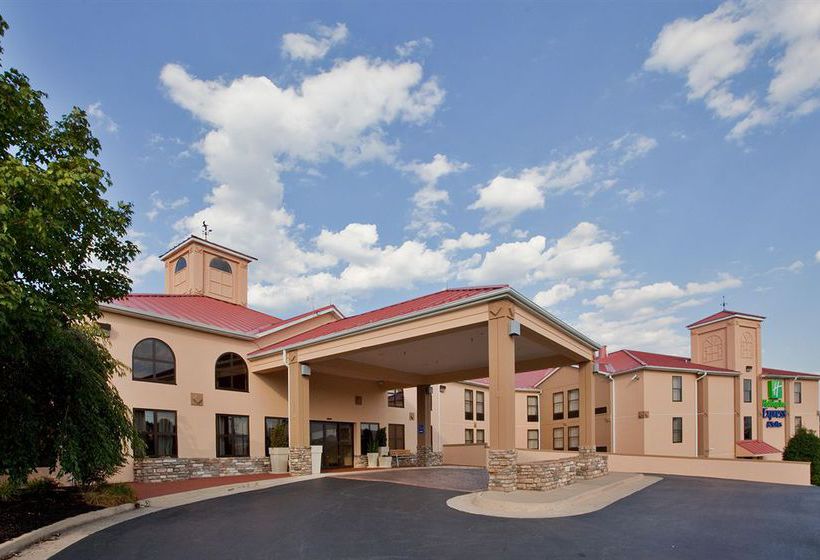 Hotel Holiday Inn Express Waynesboro-Route 340  | Waynesboro | Virginia | United States 17
