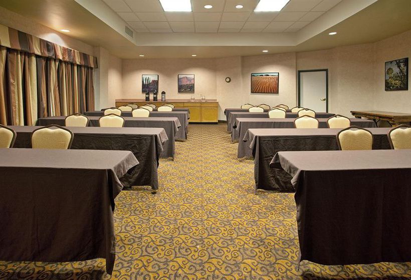 Hotel Holiday Inn Express Phoenix Chandler (Ahwatukee)  | Phoenix | Arizona | United States 12