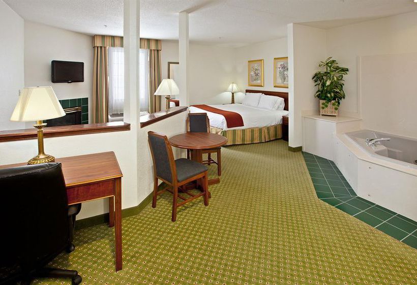 Hotel Holiday Inn Express Kokomo  | Kokomo | Indiana | United States 10