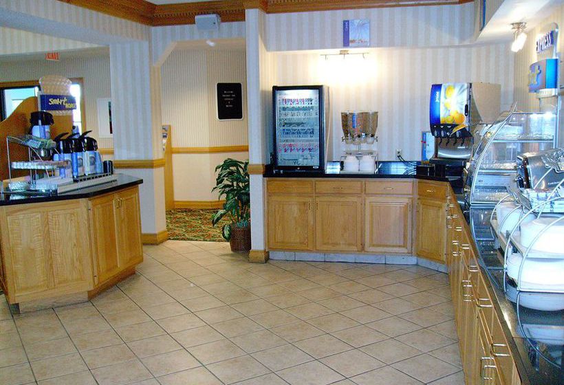 Hotel Holiday Inn Express Kokomo  | Kokomo | Indiana | United States 6
