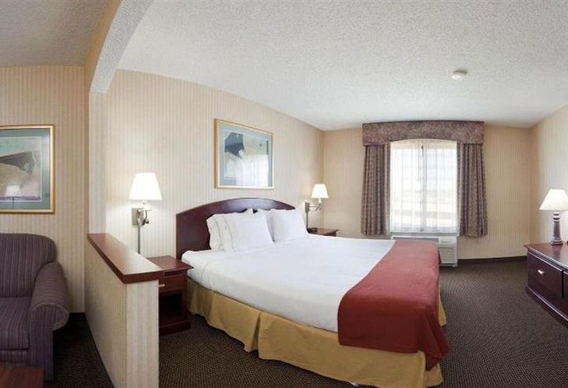 Holiday Inn Express Hotel & Suites Hutchinson  | Hutchinson | Kansas | United States 1