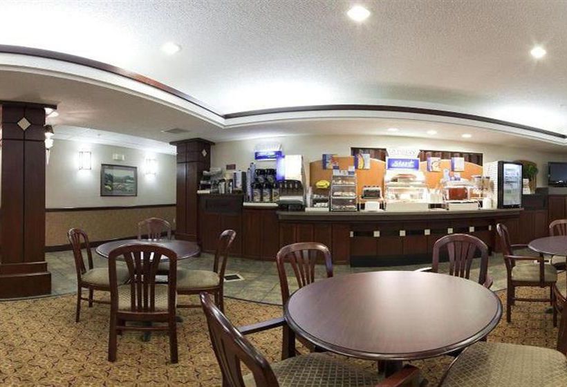 Holiday Inn Express Hotel & Suites Hutchinson  | Hutchinson | Kansas | United States 2