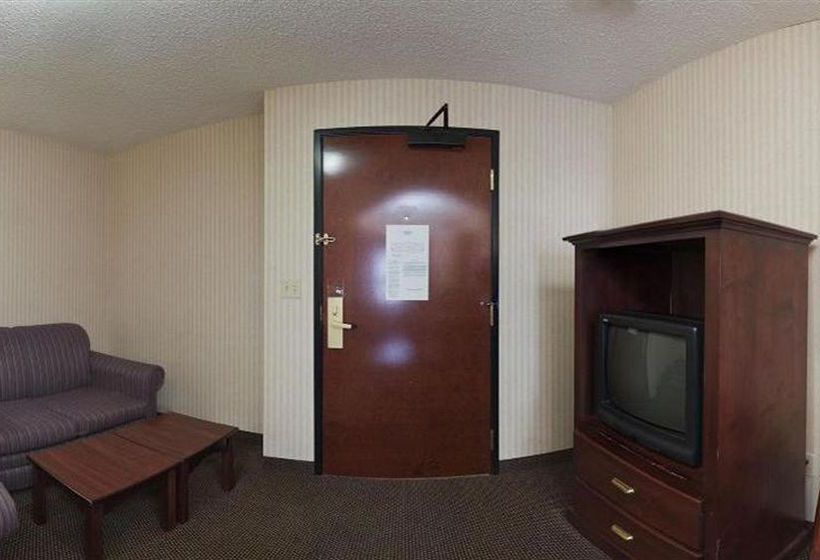 Holiday Inn Express Hotel & Suites Hutchinson  | Hutchinson | Kansas | United States 5