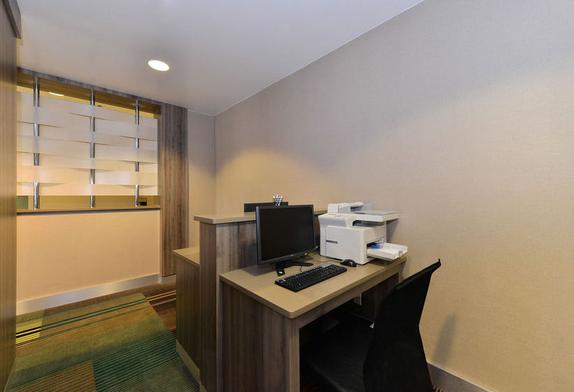 Hotel Holiday Inn Express Forth Worth (I-20)  | Fort Worth | Texas | United States 6