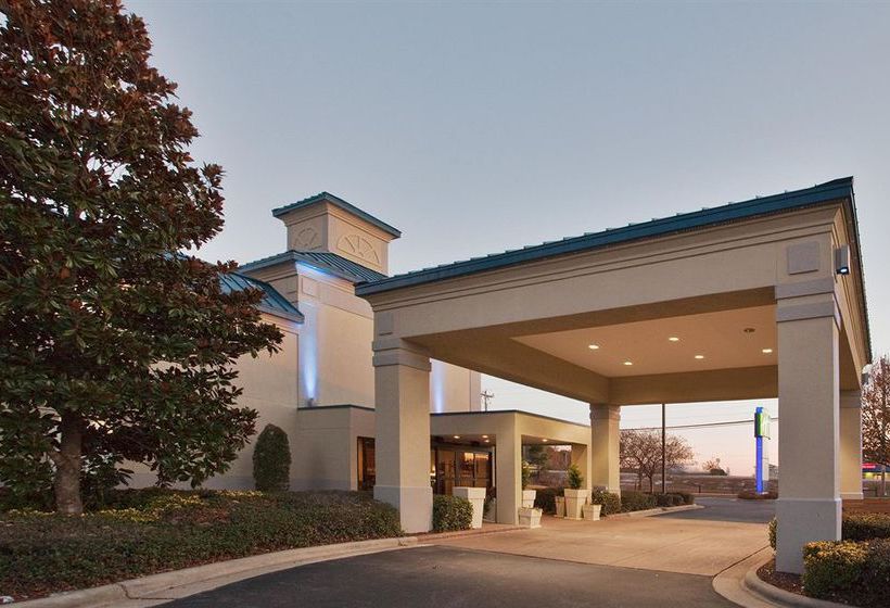 Hotel Holiday Inn Express Wilson I-95   | Wilson | North Carolina | United States 15