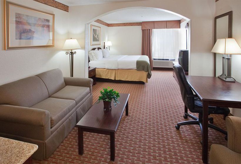 Hotel Holiday Inn Express Wilson I-95   | Wilson | North Carolina | United States 17