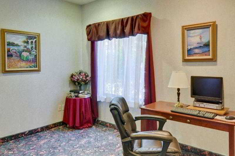 Best Western Plaza Hotel Saugatuck  | Saugatuck | Michigan | United States 17