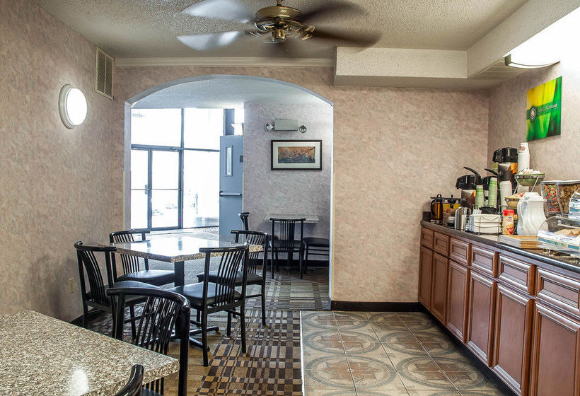 Hotel Quality Inn Near Six Flags St. Louis 