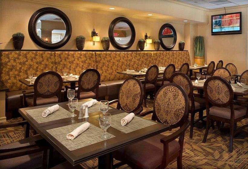 Doubletree by Hilton Hotel Pittsburgh Meadow Lands   | Washington | Pennsylvania | United States 7