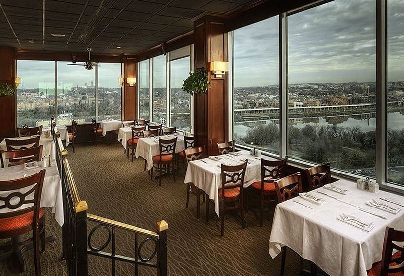 Hotel Holiday Inn Rosslyn at Key Bridge  | Arlington | Virginia | United States 13