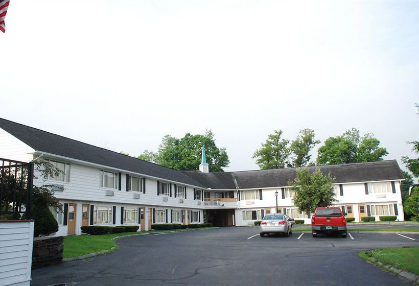 Hollow Inn & Hotel  | Barre | Vermont | United States 1