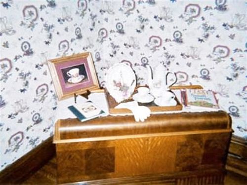 Hotel Homespun Country Inn 