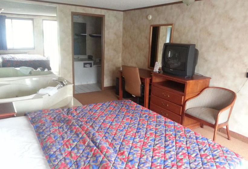 Hotel Americas Best Value Inn & Suites  | Monroe | Michigan | United States 11