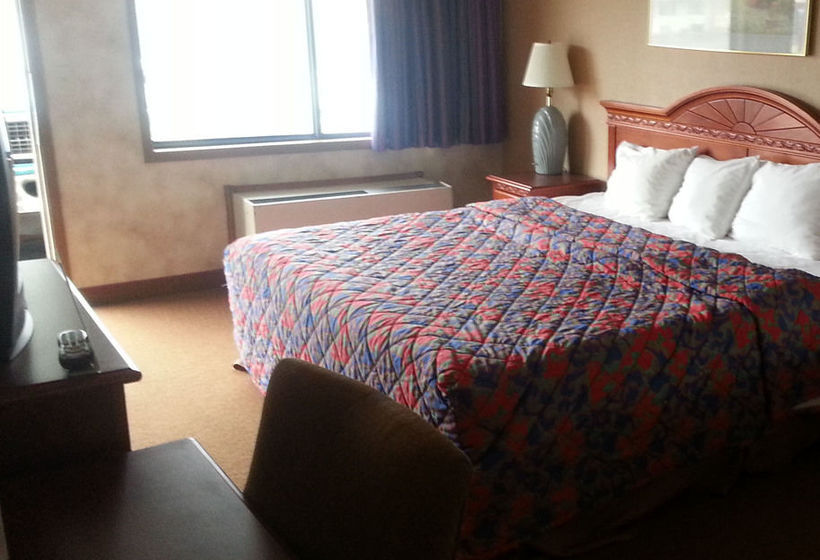 Hotel Americas Best Value Inn & Suites  | Monroe | Michigan | United States 14