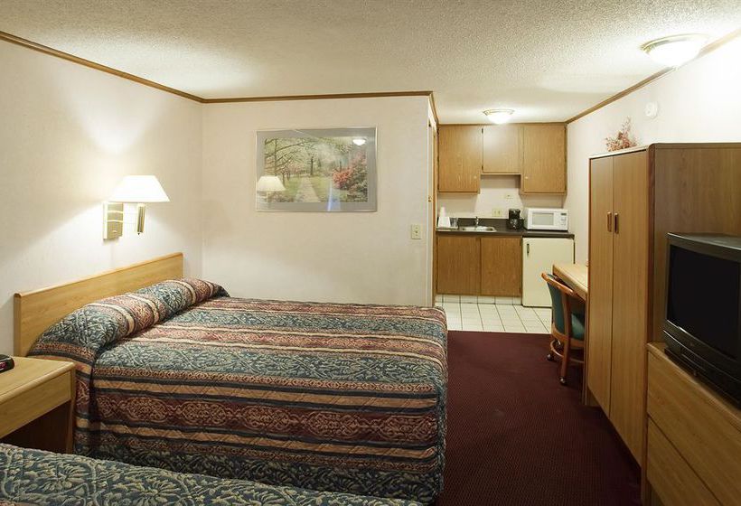 Hotel Americas Best Value Inn & Suites  | Monroe | Michigan | United States 2