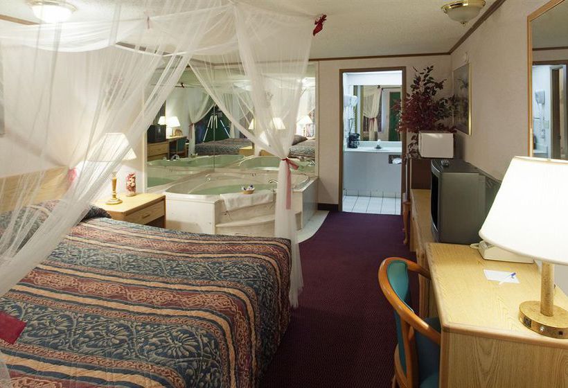 Hotel Americas Best Value Inn & Suites  | Monroe | Michigan | United States 5