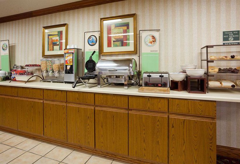 Hotel Country Inn & Suites By Carlson, Cedar Rapids Airport, IA Cedar Rapids Iowa
