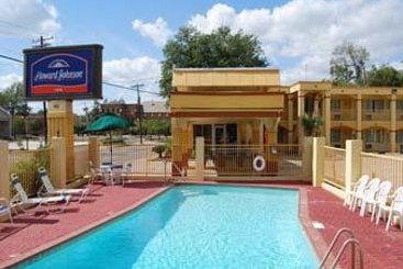 Hotel Howard Johnson Express Inn  | Lake Charles | Louisiana | United States 3