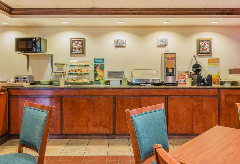 Hotel Quality Inn & Suites Romulus  | Romulus | Michigan | United States 1