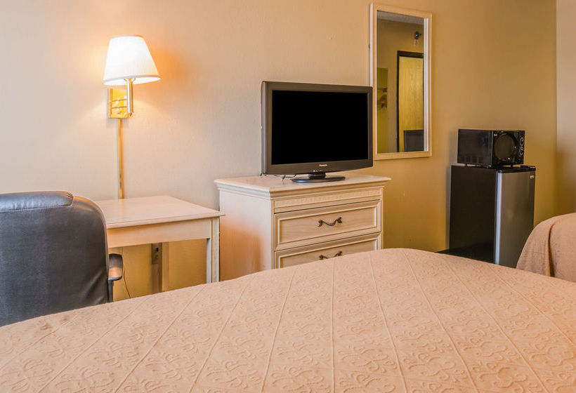 Hotel Quality Inn & Suites Romulus  | Romulus | Michigan | United States 18