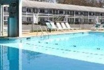 Hunters Green Motel West Yarmouth Massachusetts