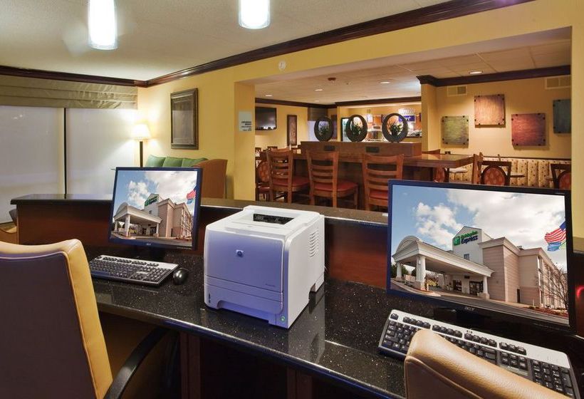 Hotel Holiday Inn Express Lynchburg  | Lynchburg | Virginia | United States 14