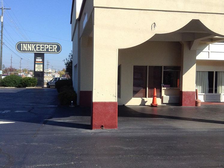 Hotel Innkeeper Motor Lodge  | Danville | Virginia | United States 12