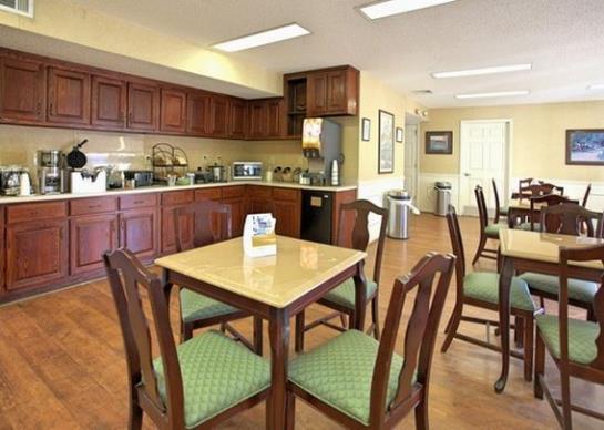 Hotel Econo Lodge Tupelo  | Tupelo | Mississippi | United States 5