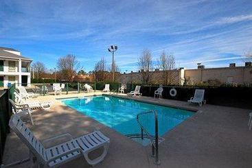 Hotel Jameson Inn  | Cheraw | South Carolina | United States 1