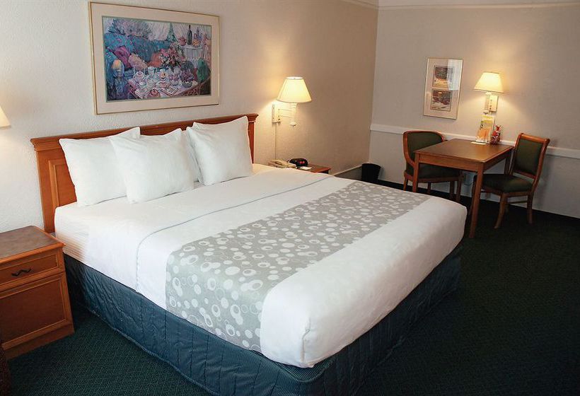 Hotel La Quinta Inn Charleston North  | Charleston | South Carolina | United States 3