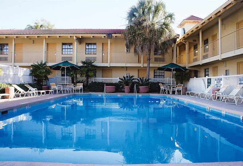 Hotel La Quinta Inn Charleston North  | Charleston | South Carolina | United States 8