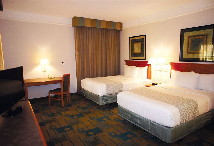 Hotel La Quinta Inn & Suites  | Austin | Texas | United States 13