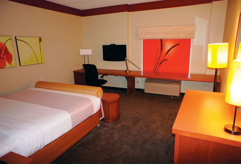 Hotel La Quinta Inn & Suites Atlanta Paces Ferry  | Atlanta | Georgia | United States 1